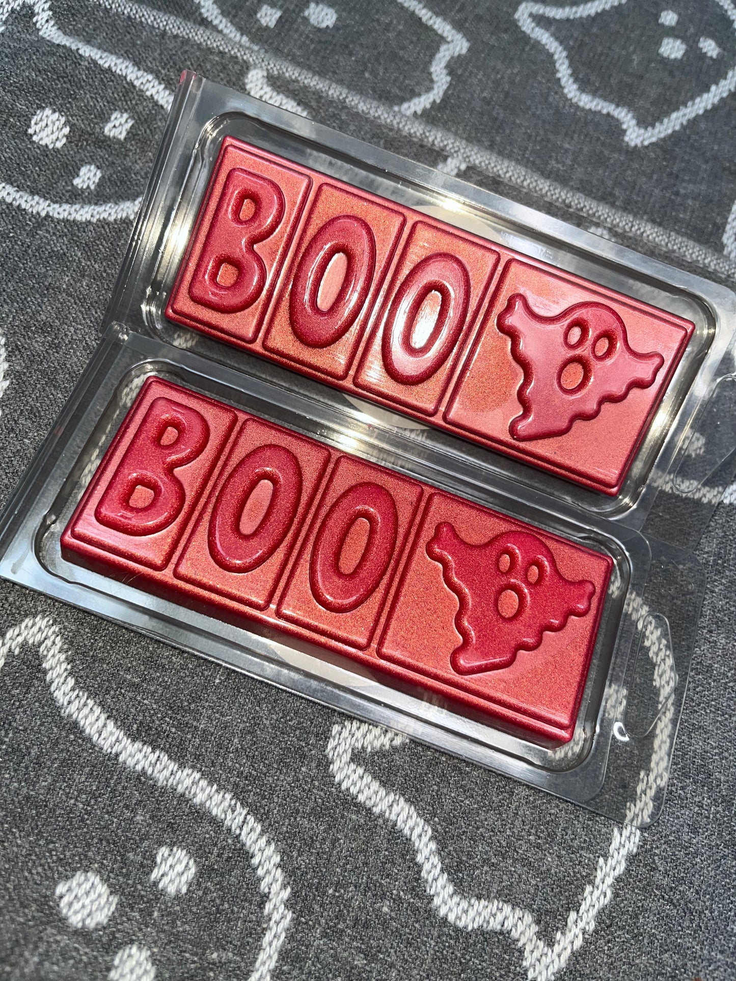 BOO ๐ป CLAMSHELL