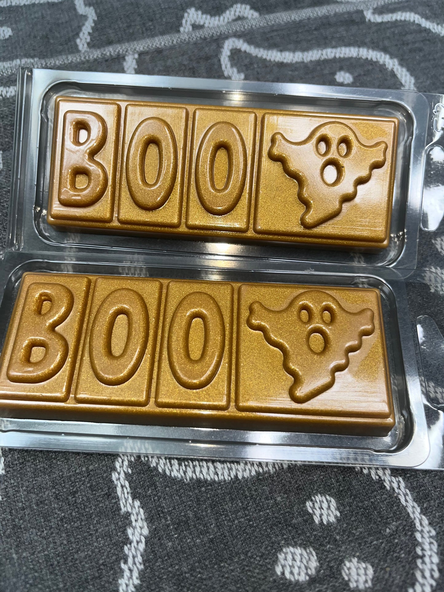 BOO 👻 CLAMSHELL