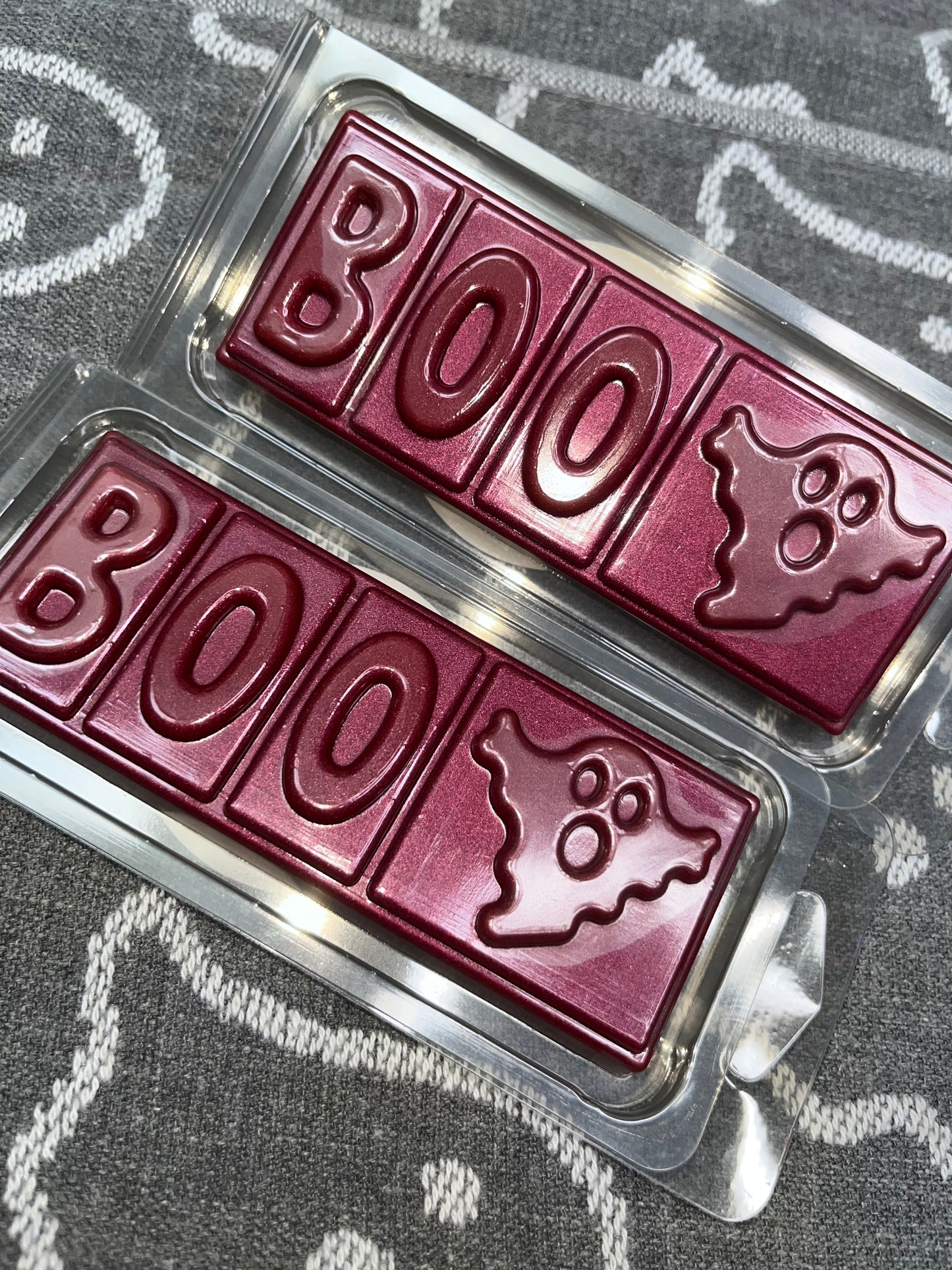 BOO 👻 CLAMSHELL