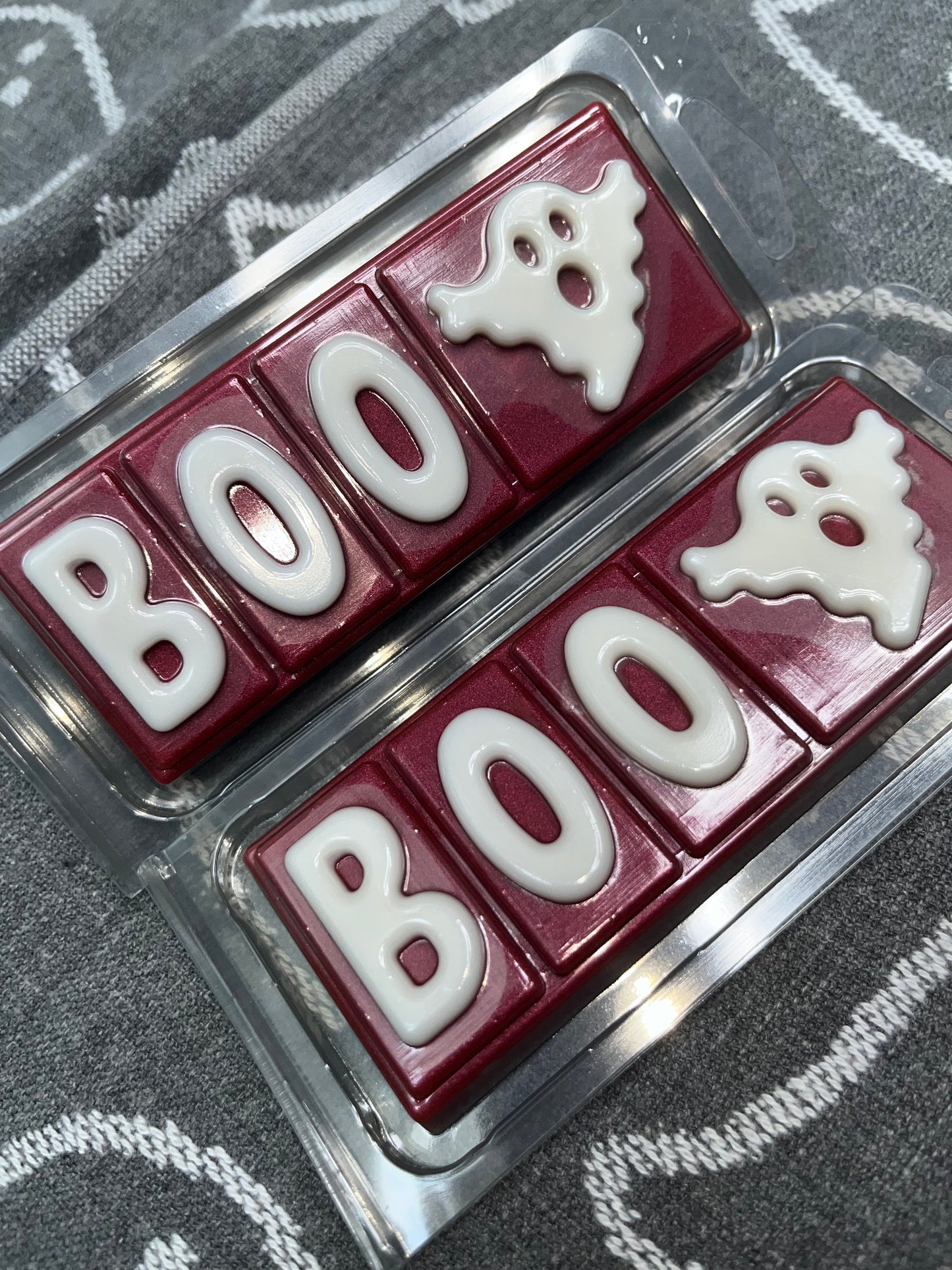BOO 👻 CLAMSHELL