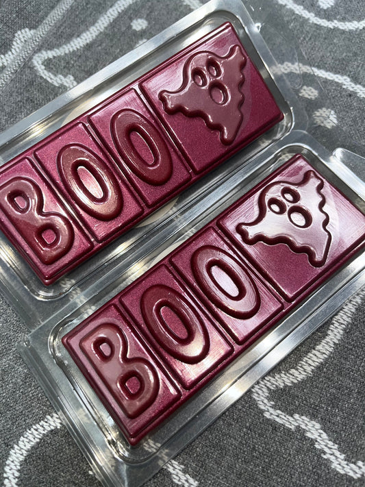 BOO 👻 CLAMSHELL